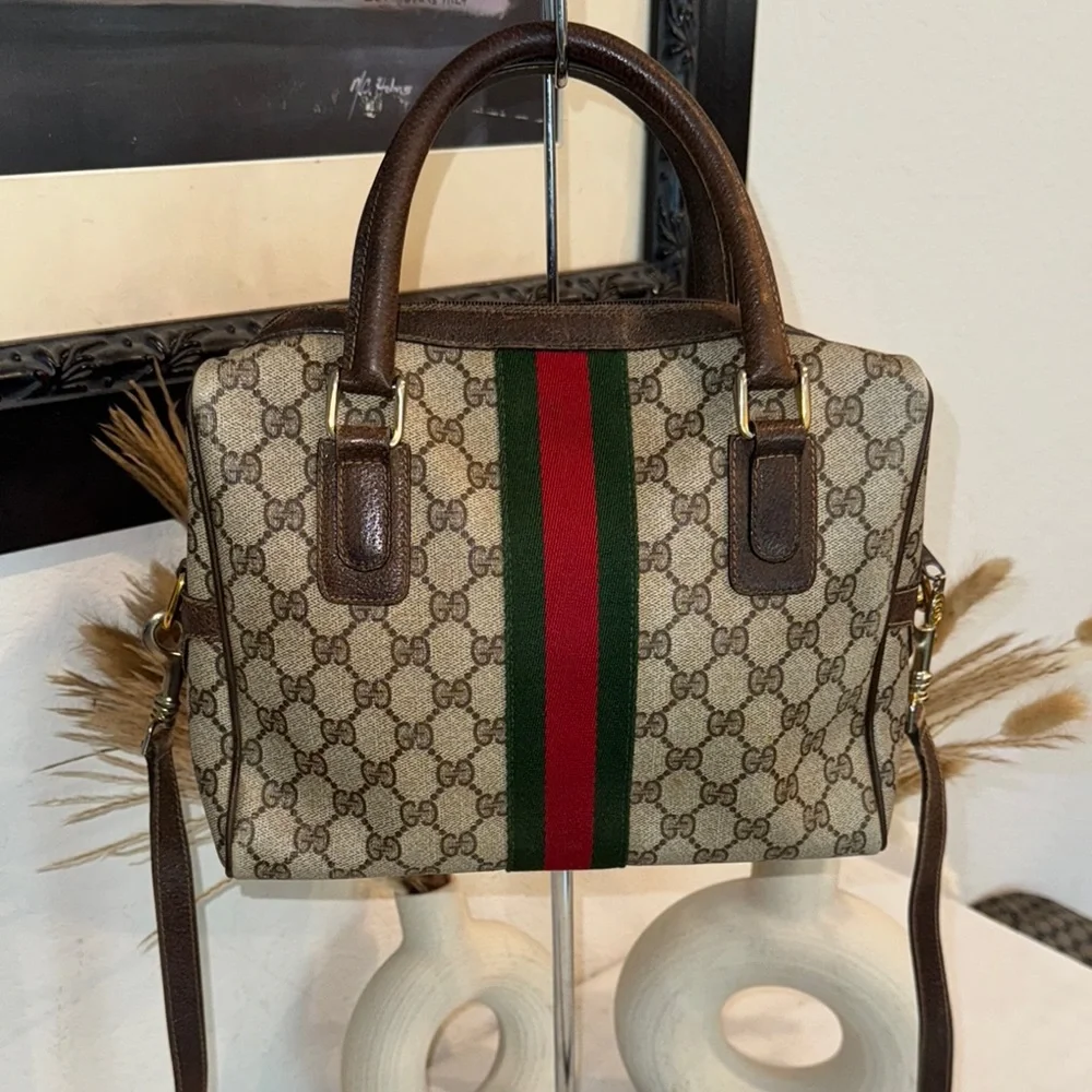 Authentic Gucci Vintage Boston Bag - Picture 4 of 12
